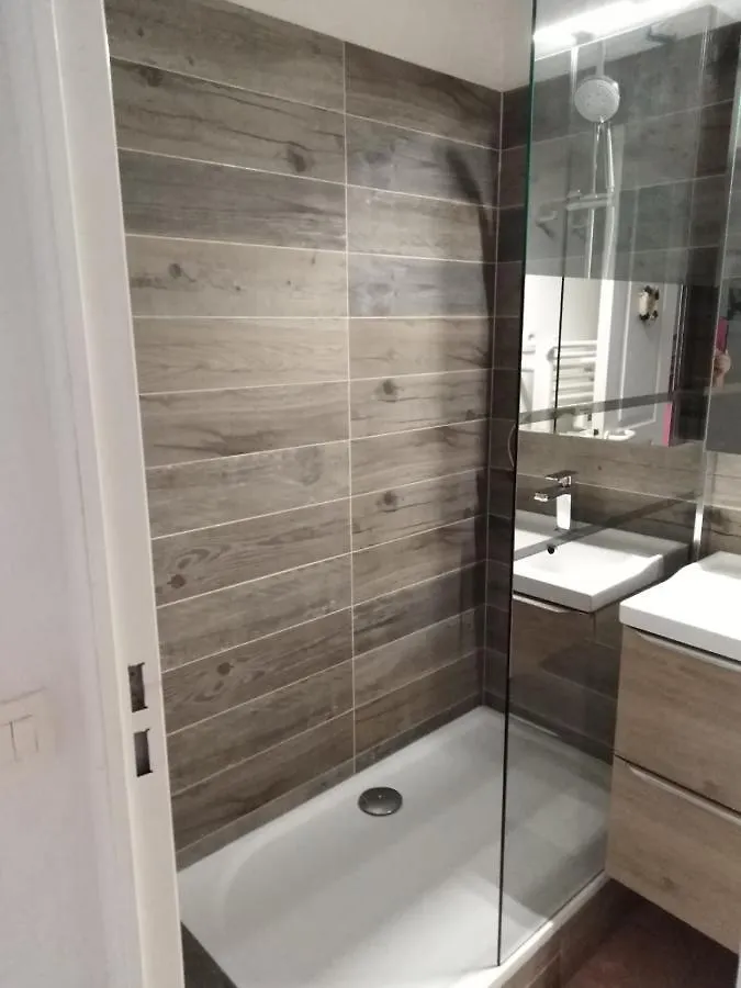 Apartment Appartement T2 Avec Piscine A 100 M De La Plage Six-Fours-les-Plages
